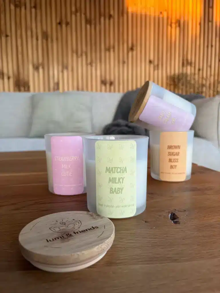 bæredygtige duftlys, gourmand duftlys med jordbær, matcha, karamel og kastanje